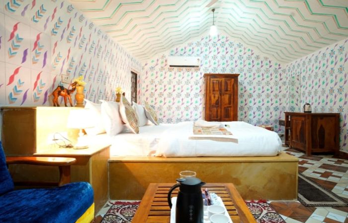 Luxury Heritage Cottage with Ac (6)