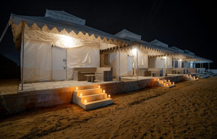 Super Deluxe Luxury Tent (5)